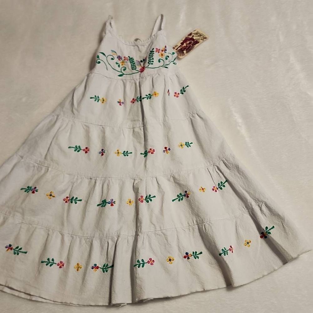 Eloy NWT Girls Embroidered Sundress Size 4 Small
